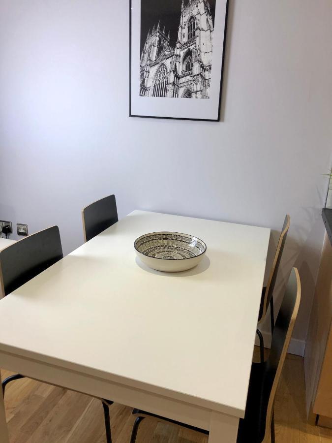 Apartment Luxury - Central - Parking Sometimes Available *