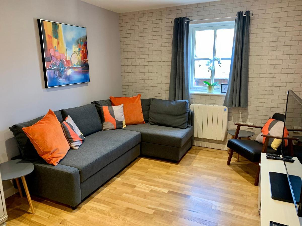 Luxury - Central - Parking Sometimes Available Apartment